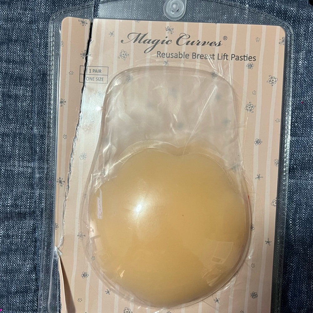 Reusable breast lift. Never used